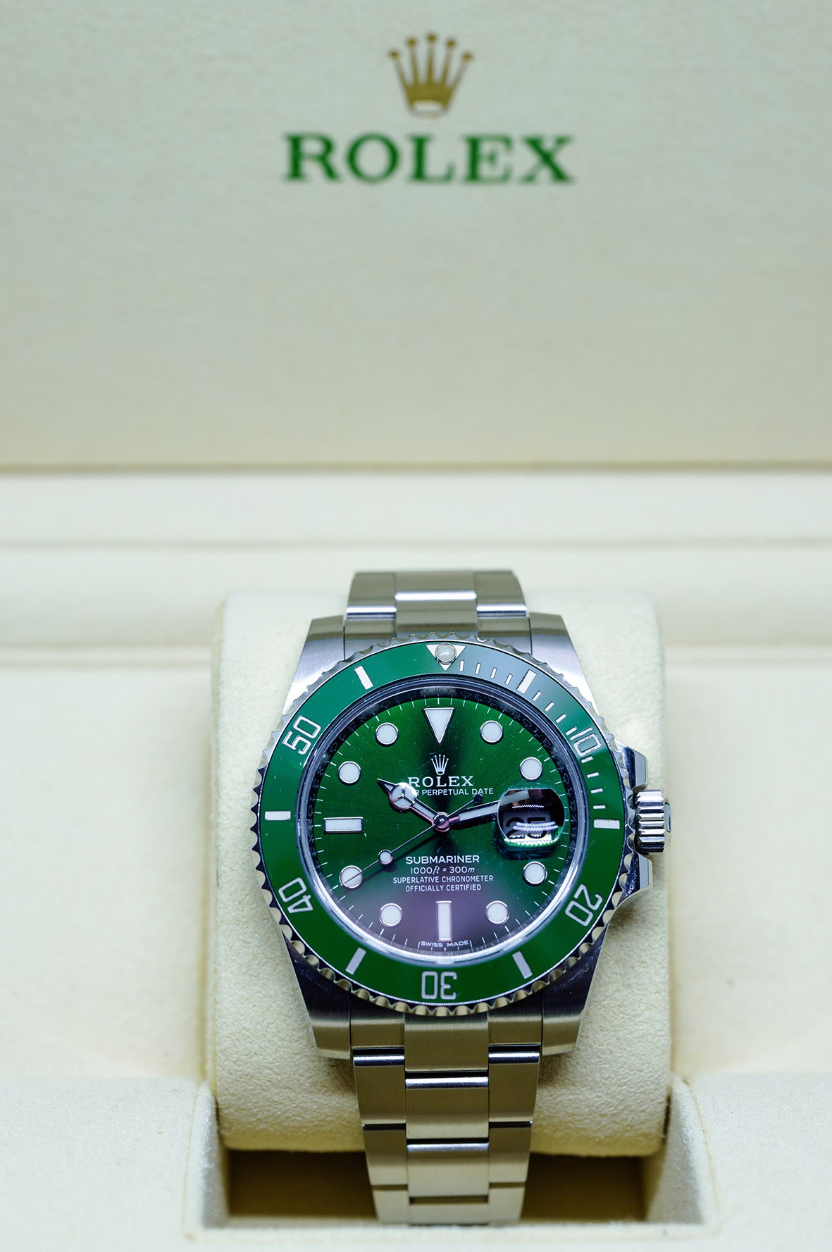 Authentic Used Rolex Submariner Hulk 116610LV Watch (10-10-ROL-QMT27U)